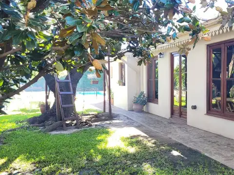 CASA EN VENTA 5 amb. en casco histórico ARECO