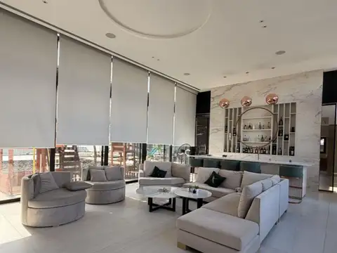 Casa en Alquiler de 5 dormitorios