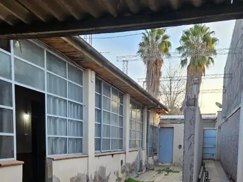 CASA EN PASO DE LOS ANDES - GODOY CRUZ
