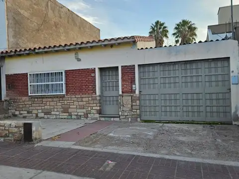 Casa en Venta en Godoy Cruz, USD 130.000