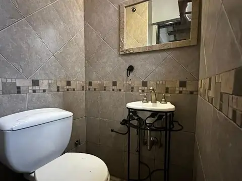 Depto Tipo Casa 3 ambientes con 2 baños