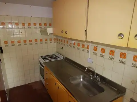 Departamento en Alquiler con 1 cocheras