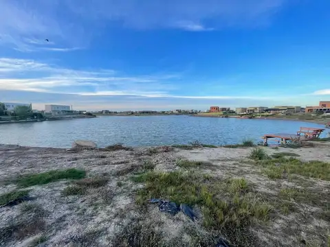 Espectacular lote al agua área 7 San Sebastián 