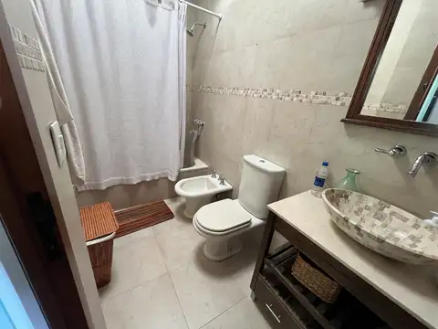 Depto Tipo Casa en Venta 68 años
