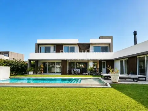 Casa en Venta de 6 dormitorios
