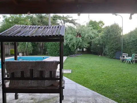 VENTA CASA CARDALES PUEBLO - Calle Malvinas Argentinas 100