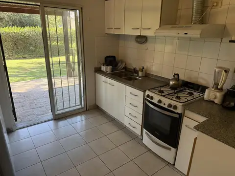 Casa en Venta de 4 Dormitorios con pileta en Fisherton - Rosario