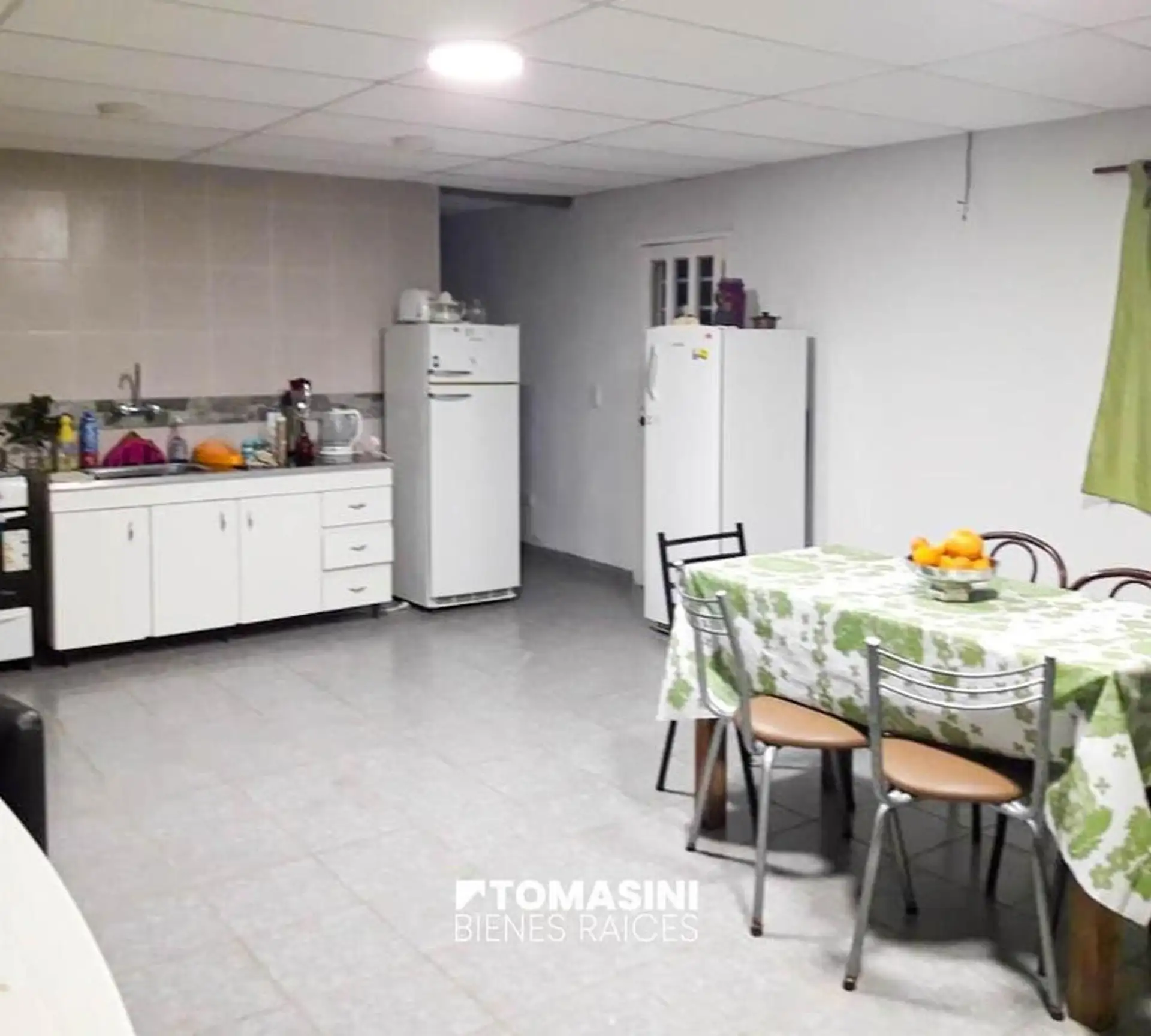 Casa + dos monoambientes individuales totalmente separados