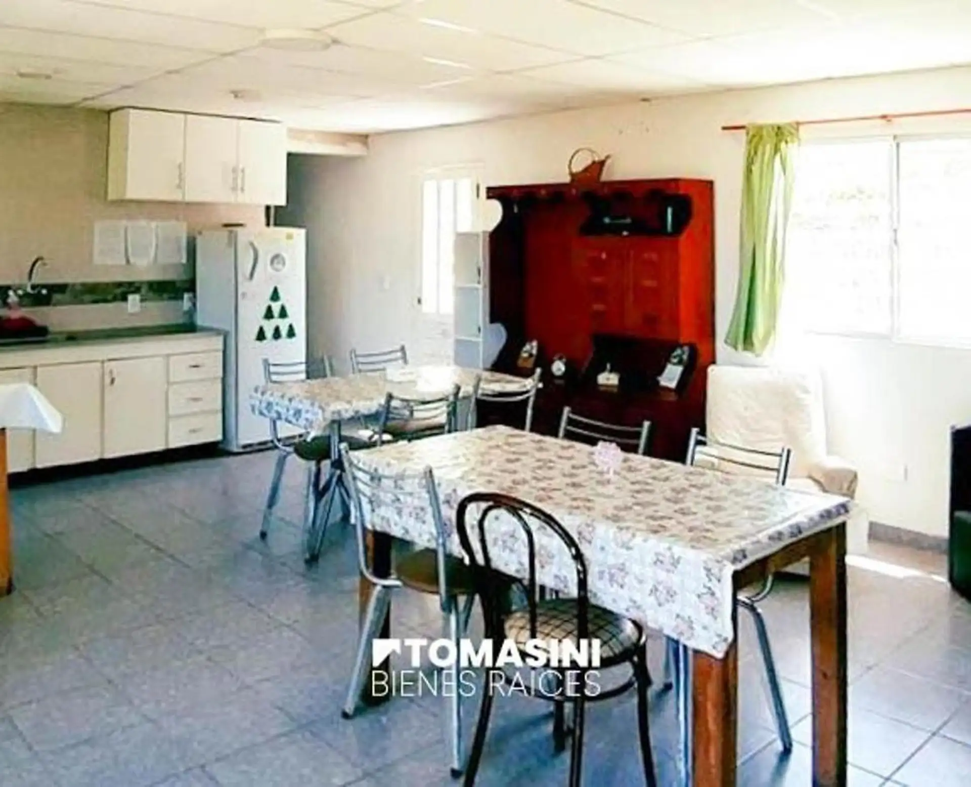 Casa + dos monoambientes individuales totalmente separados