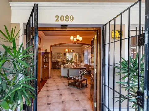 Casa 5 ambientes con 3 baños