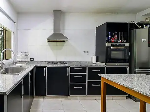 Casa en Venta | 3 Dormitorios | Pileta | Lote 1.000 m² | Excelente Parque