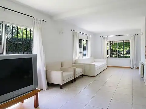 Casa en Venta en Del Viso, USD 170.000