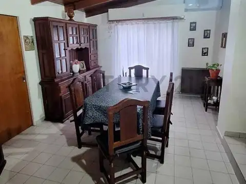 Casa en Venta en Manuel B Gonnet, USD 115.000