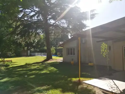 Quinta en Venta con 5 cocheras