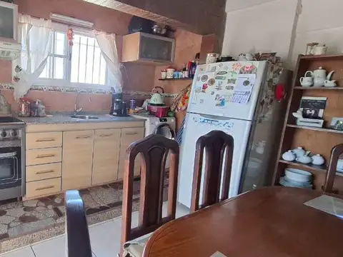 Depto Tipo Casa en Venta de 5 ambientes