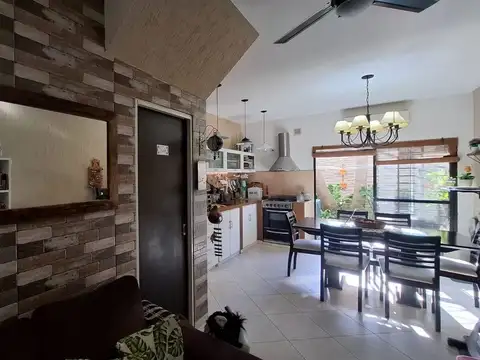 Depto Tipo Casa en Venta 18 años