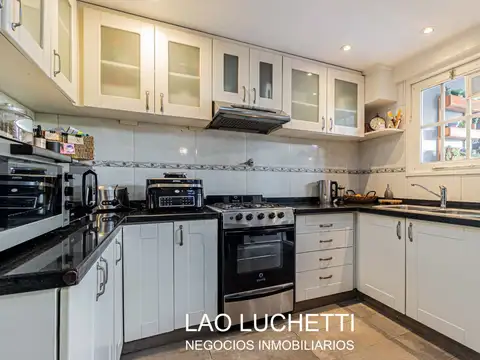 Depto Tipo Casa en Venta con 1 cocheras