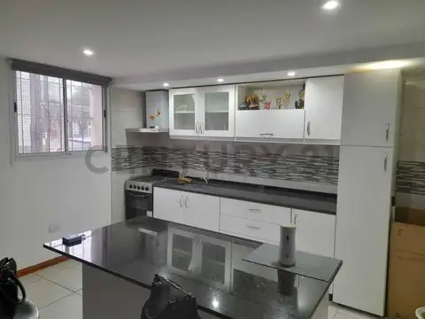 Excelente  departamento de  3 ambientes a Estrenar