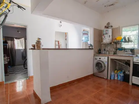 Casa 3 ambientes con 1 baño