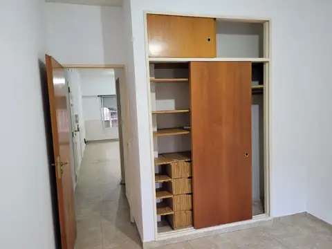 Departamento en Alquiler en Moron Sur, $ 450.000