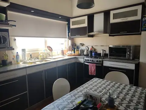 VENTA PH 3 AMBIENTES, TERRAZA Y QUINCHO A NUEVO