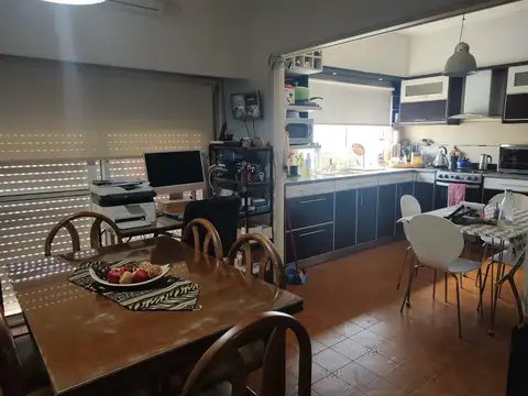 VENTA PH 3 AMBIENTES, TERRAZA Y QUINCHO A NUEVO