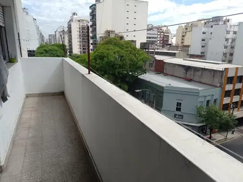 Avenida Entre Ríos 200