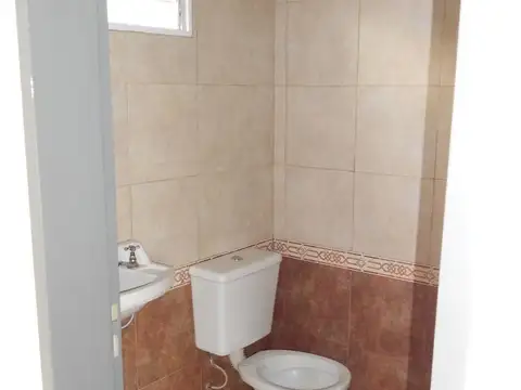 Local en Alquiler en Marcos Paz, $ 450.000
