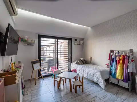 Casa 4 ambientes con 4 baños
