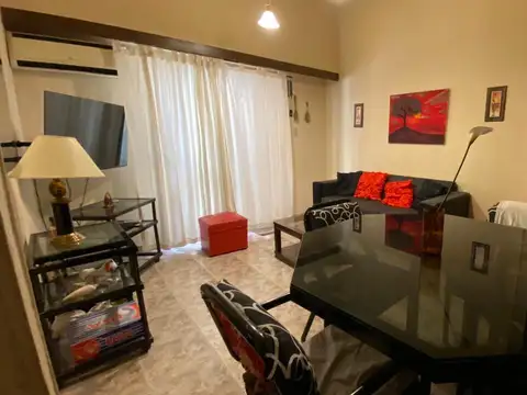Depto Tipo Casa 2 ambientes con 1 baño
