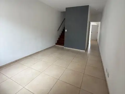 VENTA DUPLEX 2 DORMITORIOS MERLO