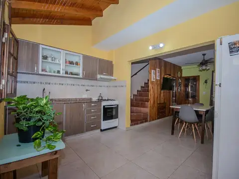 VENTA PH FRENTE INDEPENDIENT 4 AMB-VILLA LUZURIAGA