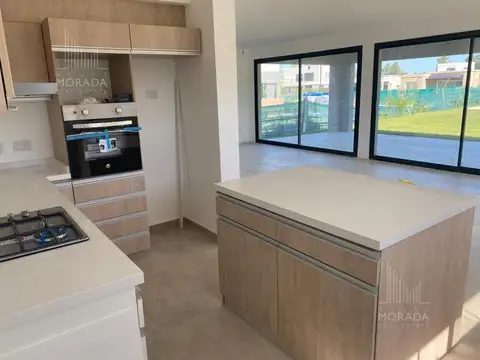 Casa en Alquiler en Pilar del Este - Santa Elena, USD 1.600