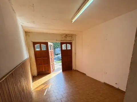 Casa en Alquiler con 2 cocheras