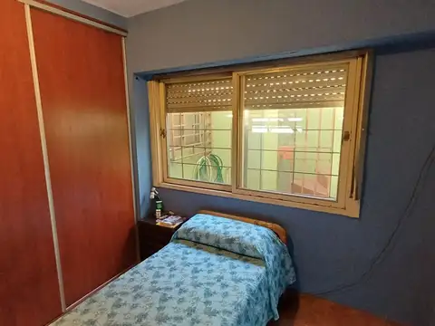 Depto Tipo Casa en Venta 50 años