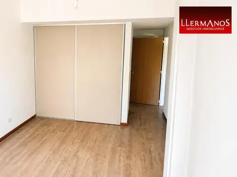 Venta Depto. 3 Ambientes 2 Dormitorios Saavedra con balcón.