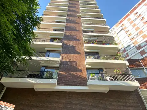 Av. Santa Fé 700