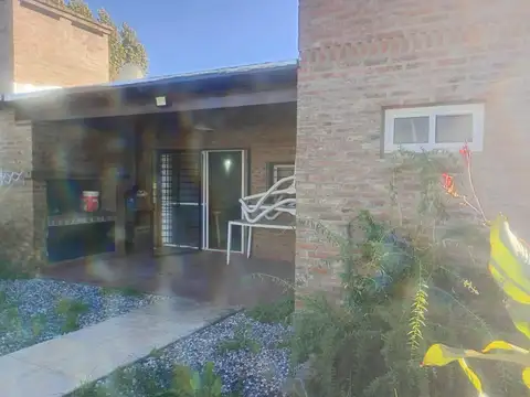 Casa 2dormitorios 2 baños 1 piscina