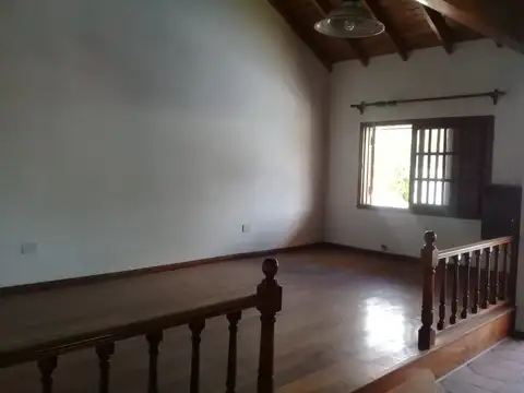 Depto Tipo Casa en Venta en Caseros, USD 180.000