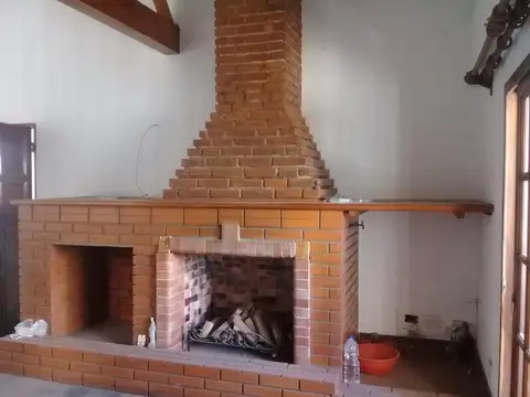 Depto Tipo Casa 4 ambientes con 2 baños