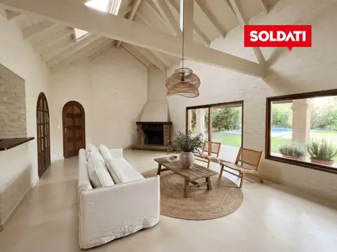 Casa 5 ambientes con 3 baños