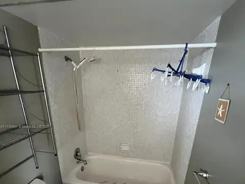 4299 NW 16th St al 300