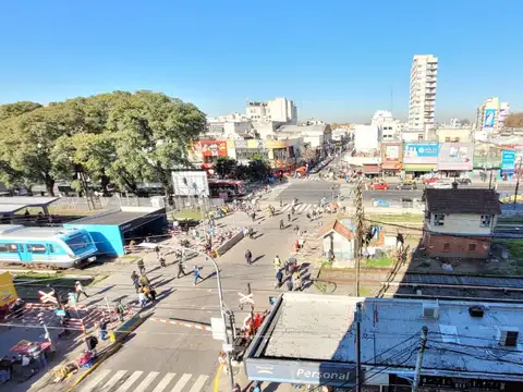 HERMOSO DEPARTAMENTO 2 AMBIENTES "Angel Roffo 7005" CON COCHERA EN LINIERS