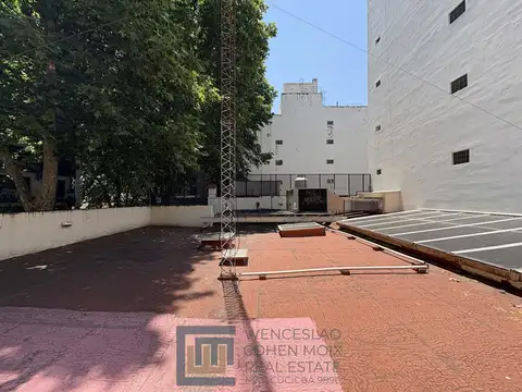 Oficina Monoambiente con 4 baños