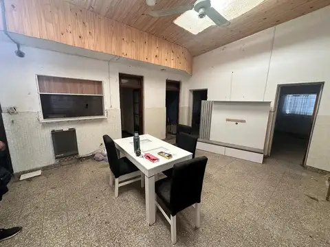 Local en Alquiler 66 años