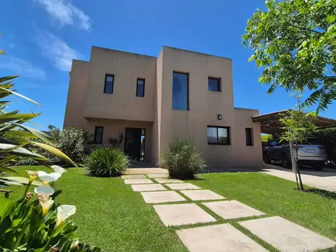 Avenida de los lagos 100