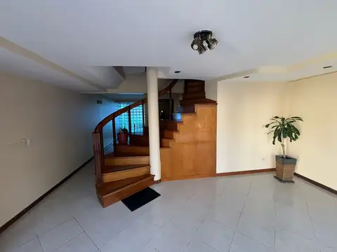 Humberto Primo 300