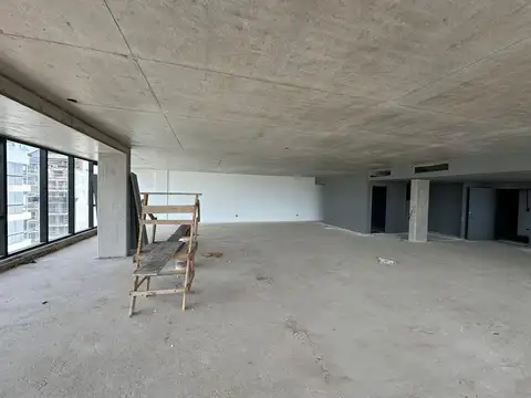 Oficina 4 ambientes con 2 baños