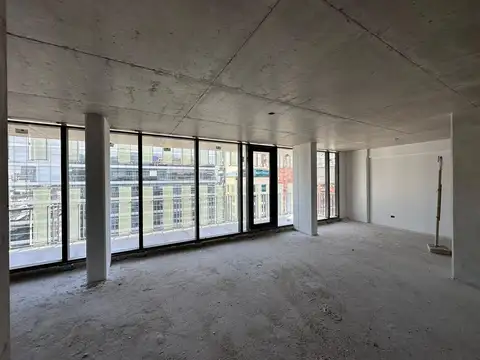 OFICINA COMERCIAL EN ALQUILER EN EDIFICIO AAA