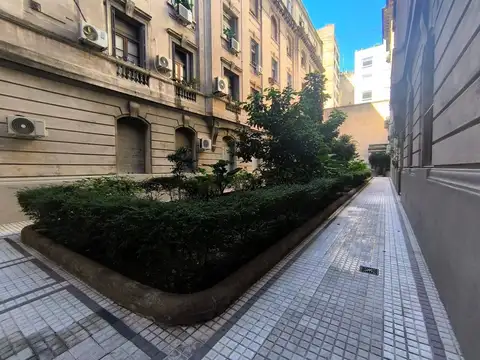 Avenida Montes de Oca 200